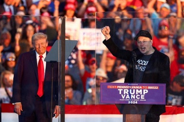 Vai trò của tỷ phú Elon Musk trong chính quyền tương lai của ông Trump