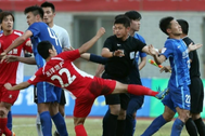 "Những kẻ côn đồ đá bóng" và vấn nạn của bóng đá Trung Quốc