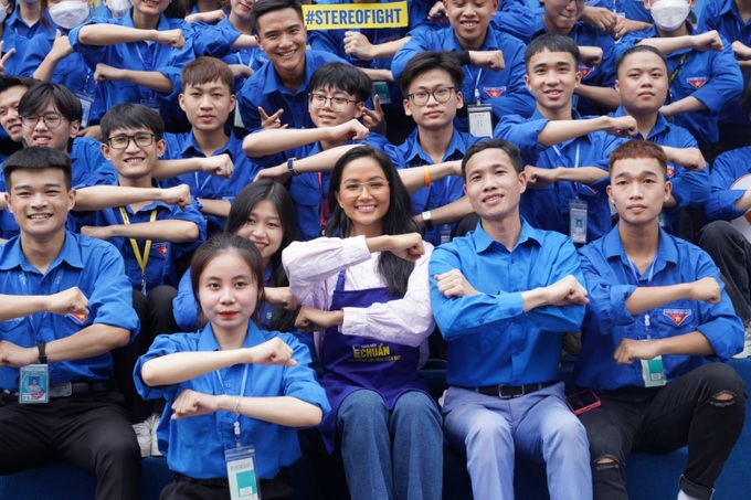 Thay đổi định kiến giới trong lựa chọn nghề nghiệp, đóng góp vào sự phát triển nhanh, bền vững của đất nước.