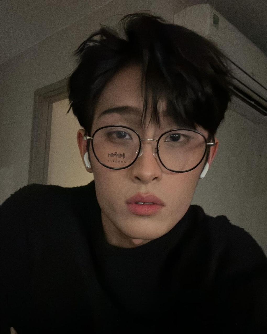 Wren Evans: Ca sĩ gen Z nói 4 thứ tiếng, gia thế không phải dạng vừa - 13 Wren Evans: Ca sĩ gen Z nói 4 thứ tiếng, gia thế không phải dạng vừa - 13