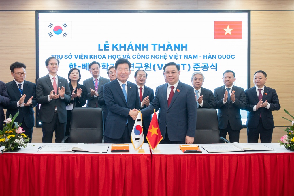 Khánh thành trụ sở Viện Khoa học và Công nghệ Việt Nam - Hàn Quốc - 3 Khánh thành trụ sở Viện Khoa học và Công nghệ Việt Nam - Hàn Quốc - 3
