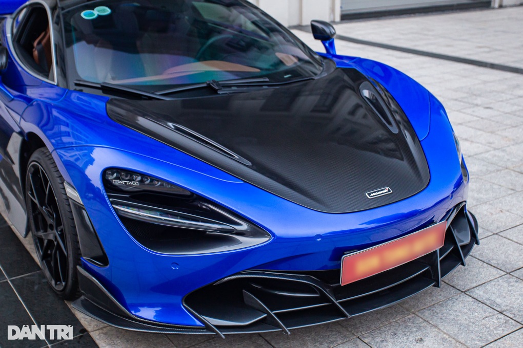 Đi 11.000km, siêu xe McLaren 720S mất giá 9 tỷ đồng dù đã được độ khủng - 5 Đi 11.000km, siêu xe McLaren 720S mất giá 9 tỷ đồng dù đã được độ khủng - 5
