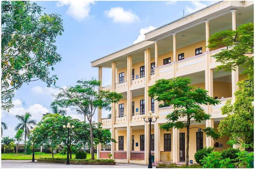 Thông tin mới vụ trường yêu cầu phụ huynh cam kết con không làm thêm dịp hè - 1 Thông tin mới vụ trường yêu cầu phụ huynh cam kết con không làm thêm dịp hè - 1