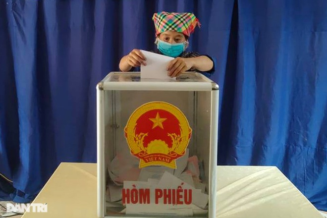 Toàn cảnh 69 triệu cử tri cả nước tham gia Ngày hội non sông - 38 Toàn cảnh 69 triệu cử tri cả nước tham gia Ngày hội non sông - 38