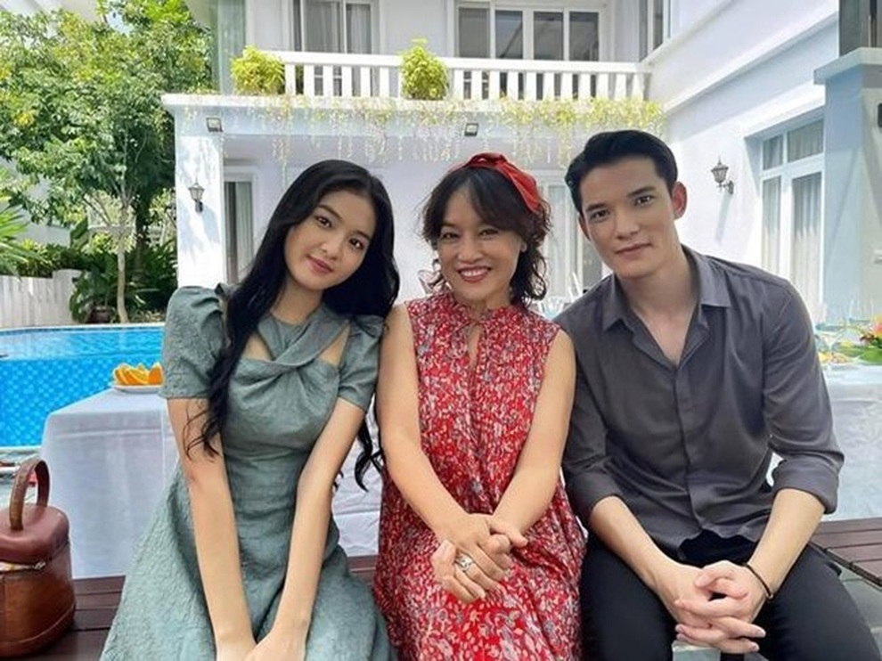 Hương vị tình thân hé lộ cảnh bắt cóc, khán giả đoán Nam sẽ cứu bà Sa - 3 Hương vị tình thân hé lộ cảnh bắt cóc, khán giả đoán Nam sẽ cứu bà Sa - 3