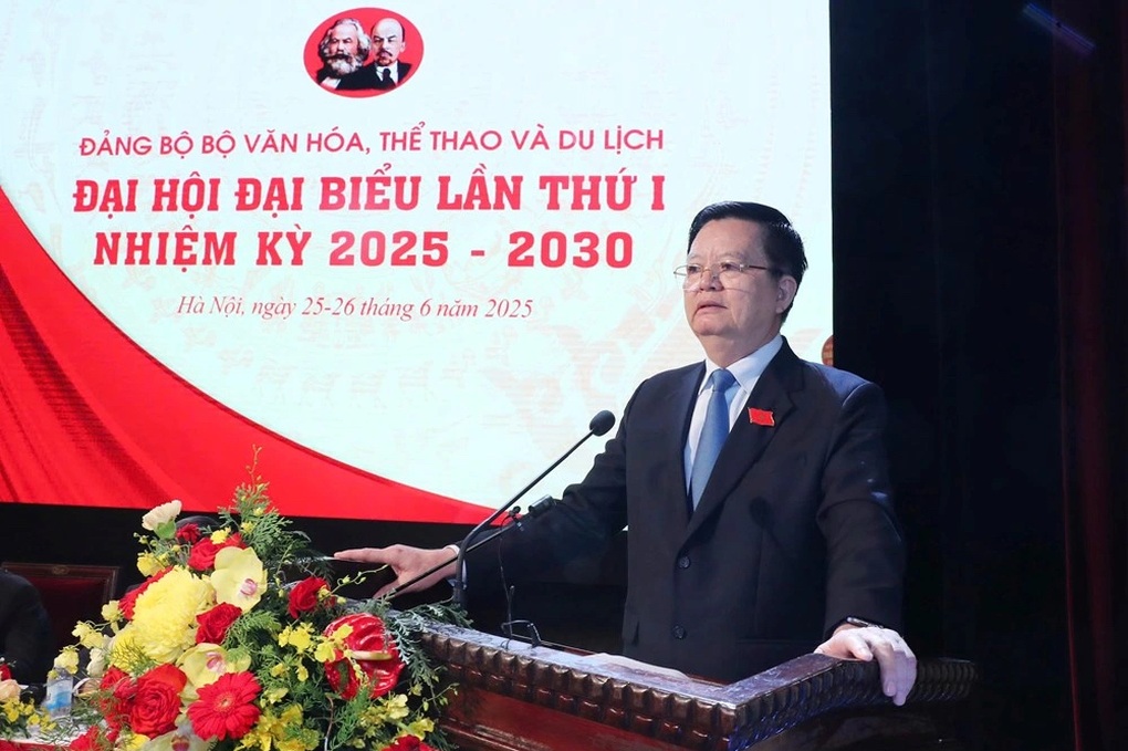 Ban Chấp hành Đảng bộ Bộ VH-TTDL nhiệm kỳ 2025-2030 gồm 32 người - 2 Ban Chấp hành Đảng bộ Bộ VH-TTDL nhiệm kỳ 2025-2030 gồm 32 người - 2