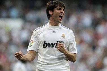 Kaka mừng vì… Milan bại trận