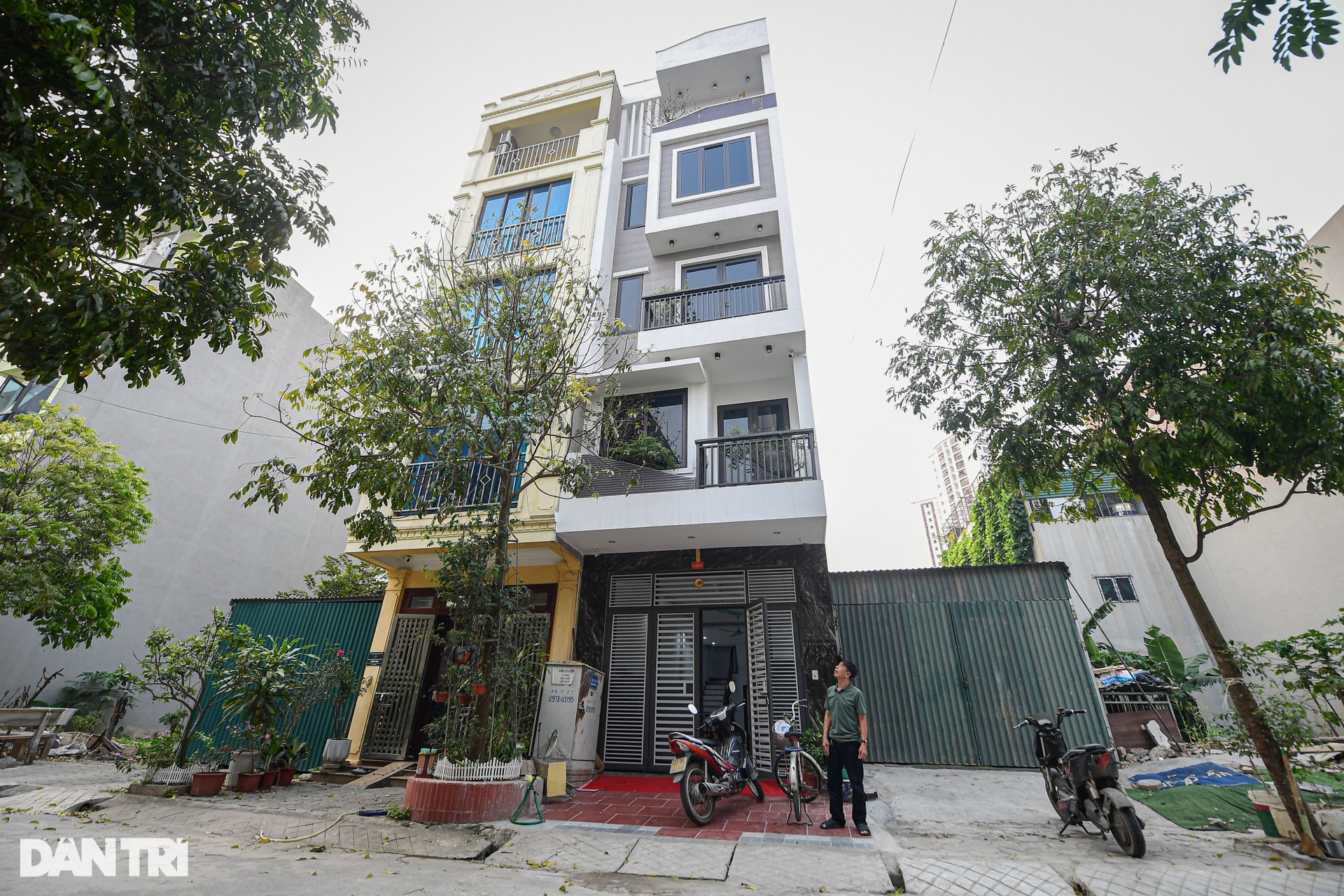 Hà Nội: Hàng loạt nhà rạn nứt phải chống nạng, dân mất ăn mất ngủ - 13 Hà Nội: Hàng loạt nhà rạn nứt phải chống nạng, dân mất ăn mất ngủ - 13