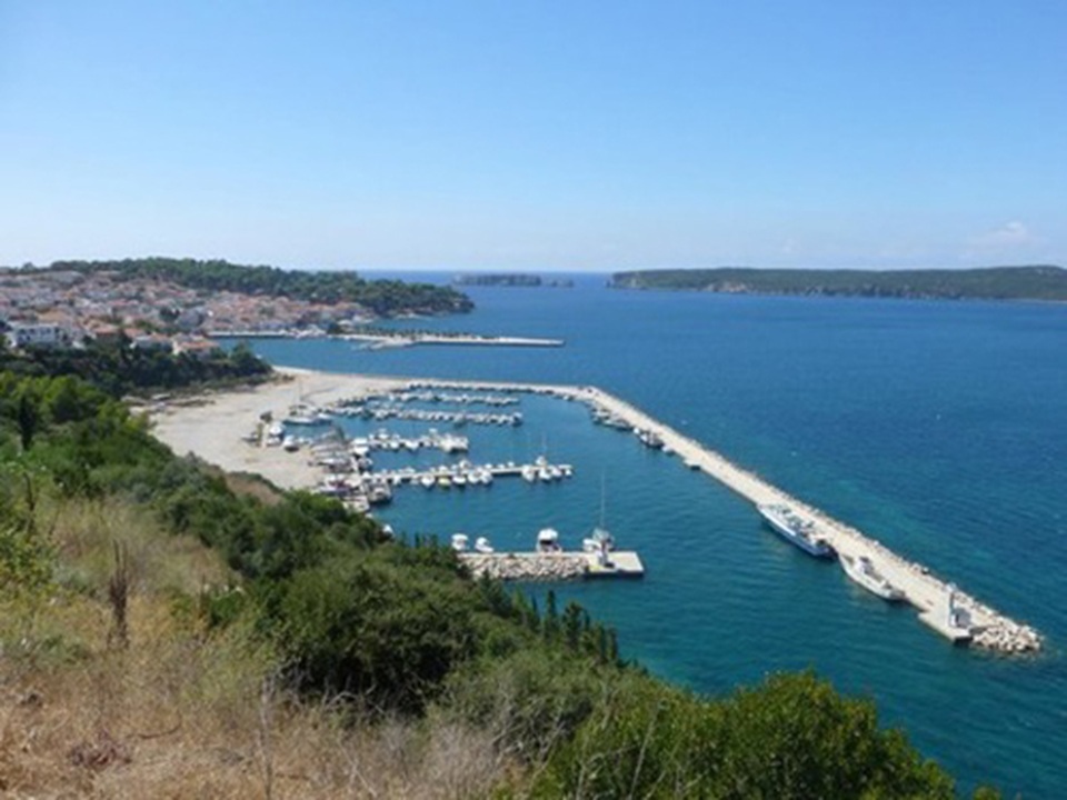 Nữ thuỷ thủ Anh chia sẻ cách thích nghi “cách ly” - 2 Nữ thuỷ thủ Anh chia sẻ cách thích nghi “cách ly” - 2