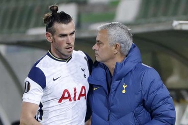 Trò cưng nghỉ dài hạn, HLV Mourinho thay đổi thái độ với Gareth Bale