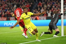 Hòa thất vọng Villarreal, Bayern Munich bị loại ở Champions League