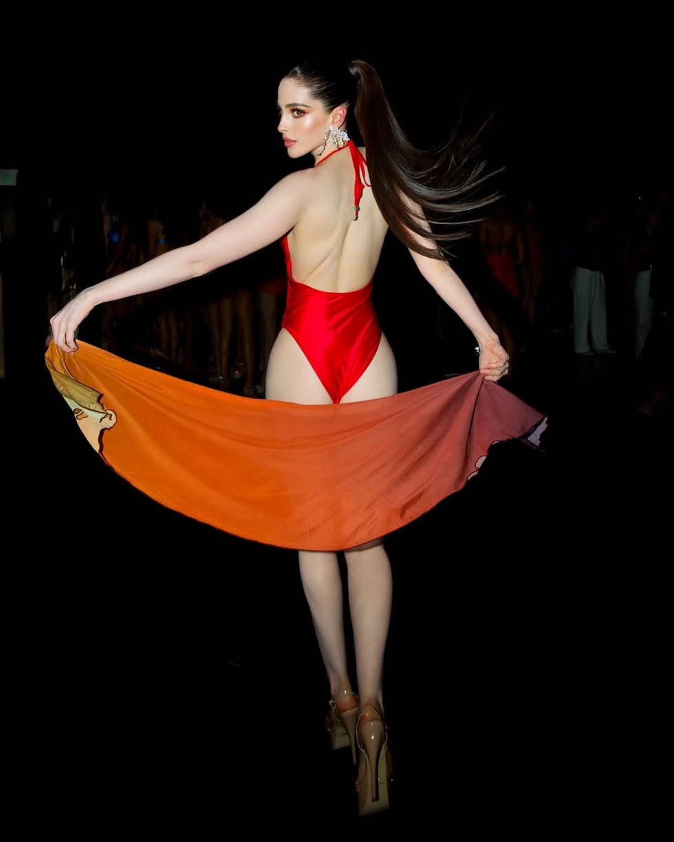 Tân Hoa hậu Hoàn vũ: Từ trẻ khó đọc đến mỹ nhân đẹp nhất hành tinh - 8