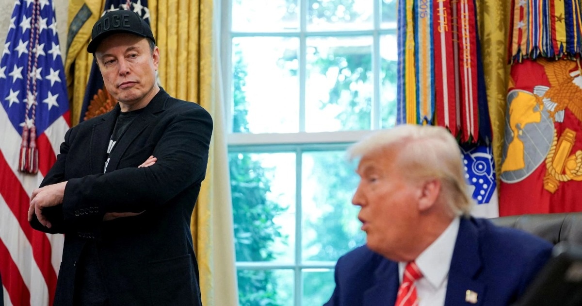 Tỷ phú Elon Musk hối hận vì bình luận "đi quá xa" về Tổng thống Trump