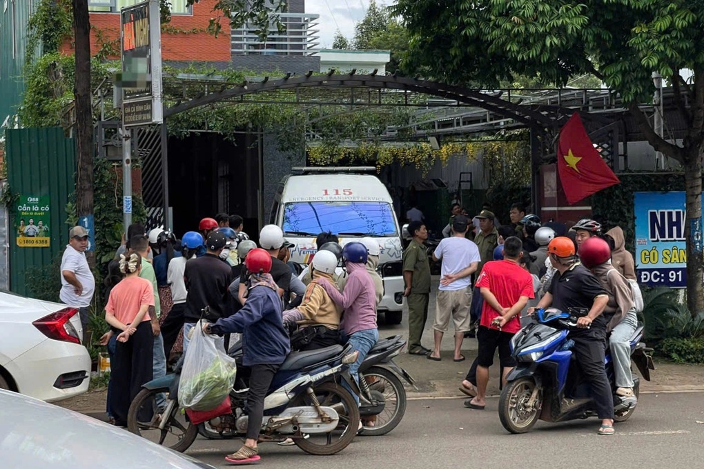 Công an vào cuộc vụ một phụ nữ tử vong trong nhà nghỉ ở Đắk Lắk - 2 Công an vào cuộc vụ một phụ nữ tử vong trong nhà nghỉ ở Đắk Lắk - 2