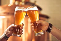 Chỉ uống một cốc bia, lái xe có bị xử phạt về nồng độ cồn?