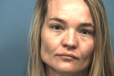 Bị bắt vì đột nhập vào nhà bạn chồng đòi làm "chuyện ấy"