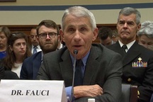 Chuyên gia Mỹ cảnh báo Covid-19 có thể gây tử vong “cao gấp 10 lần cúm mùa"