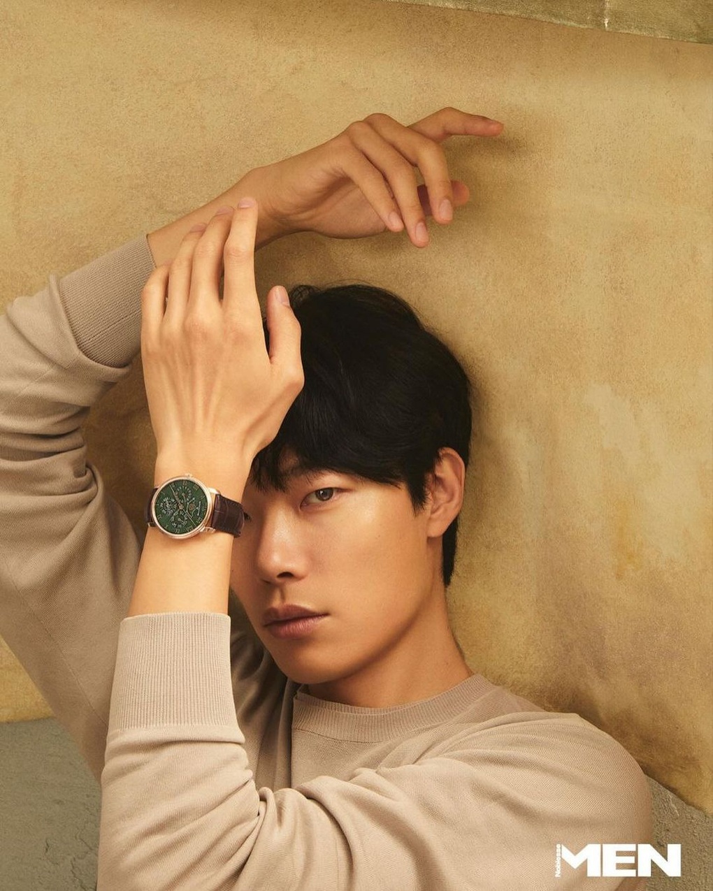 Hậu scandal tình tay ba, bạn trai cũ của Han So Hee làm gì cũng bị tẩy chay - 1 Hậu scandal tình tay ba, bạn trai cũ của Han So Hee làm gì cũng bị tẩy chay - 1