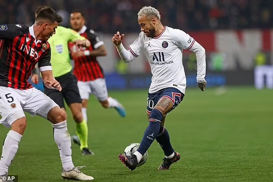 Messi và Neymar mờ nhạt, PSG lần thứ ba ôm hận trước Nice - 1 Messi và Neymar mờ nhạt, PSG lần thứ ba ôm hận trước Nice - 1