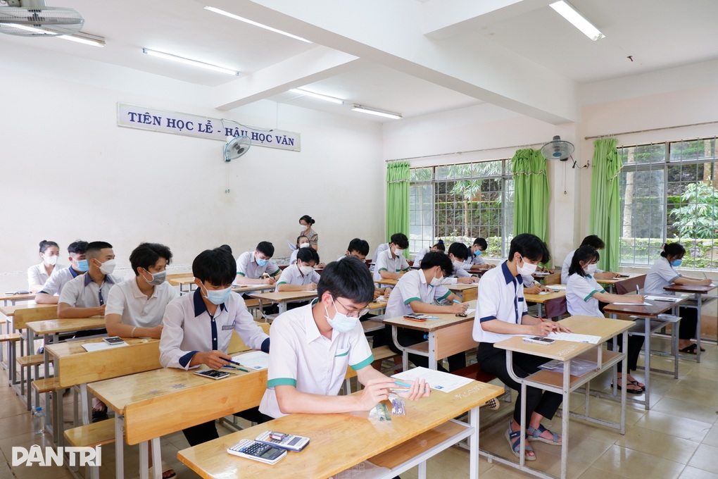 Vì sao điểm thi tốt nghiệp THPT Đắk Nông luôn thuộc nhóm thấp nhất ? - 2 Vì sao điểm thi tốt nghiệp THPT Đắk Nông luôn thuộc nhóm thấp nhất ? - 2