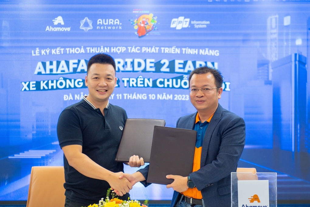 Ahamove cùng Aura Network phát triển tính năng mới cho dịch vụ xe ôm điện - 3 Ahamove cùng Aura Network phát triển tính năng mới cho dịch vụ xe ôm điện - 3