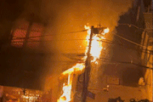 Nhân chứng bất lực kể lúc cháy nhà khiến 2 em bé tử vong ở TPHCM