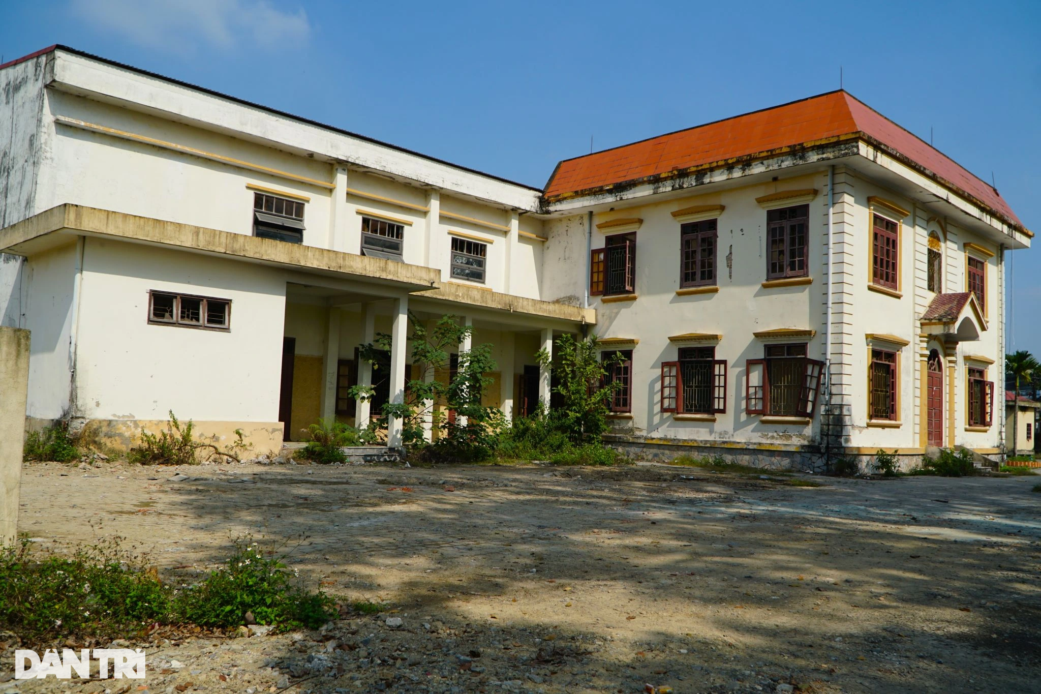 Loạt công sở tiền tỷ ở Thanh Hóa bỏ hoang sau sáp nhập - 2