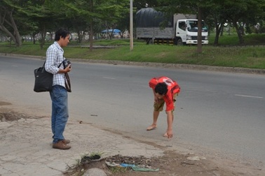 Nghi can đâm chết bạn nhậu trên đại lộ ra đầu thú