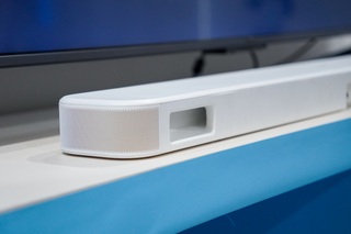 Đánh giá JBL Bar 500MK2: Thiết kế gọn, kết nối đa dạng nhưng còn hạn chế - 6 Đánh giá JBL Bar 500MK2: Thiết kế gọn, kết nối đa dạng nhưng còn hạn chế - 6