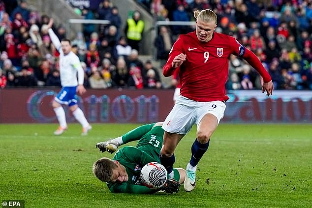 Erling Haaland tan mộng dự Euro 2024 - 1