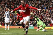 Cú đúp của Rooney giúp MU trở lại ngôi đầu bảng