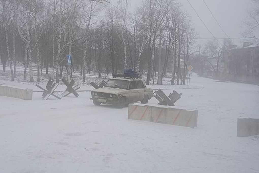 Ukraine đối mặt lựa chọn khó khăn khi Nga thắt gọng kìm ở Bakhmut - 3 Ukraine đối mặt lựa chọn khó khăn khi Nga thắt gọng kìm ở Bakhmut - 3
