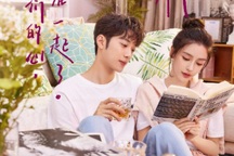 Cặp đôi với "đàn em" kém 12 tuổi, Angelababy gánh đủ "gạch đá"