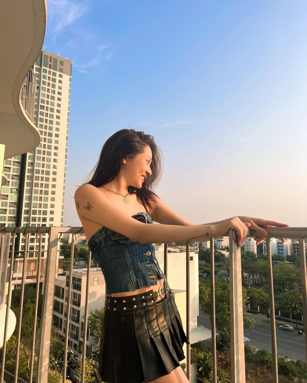 Bảo Anh khoe dáng gợi cảm, lộ diện sau thời gian bị đồn sinh con - 5 Bảo Anh khoe dáng gợi cảm, lộ diện sau thời gian bị đồn sinh con - 5