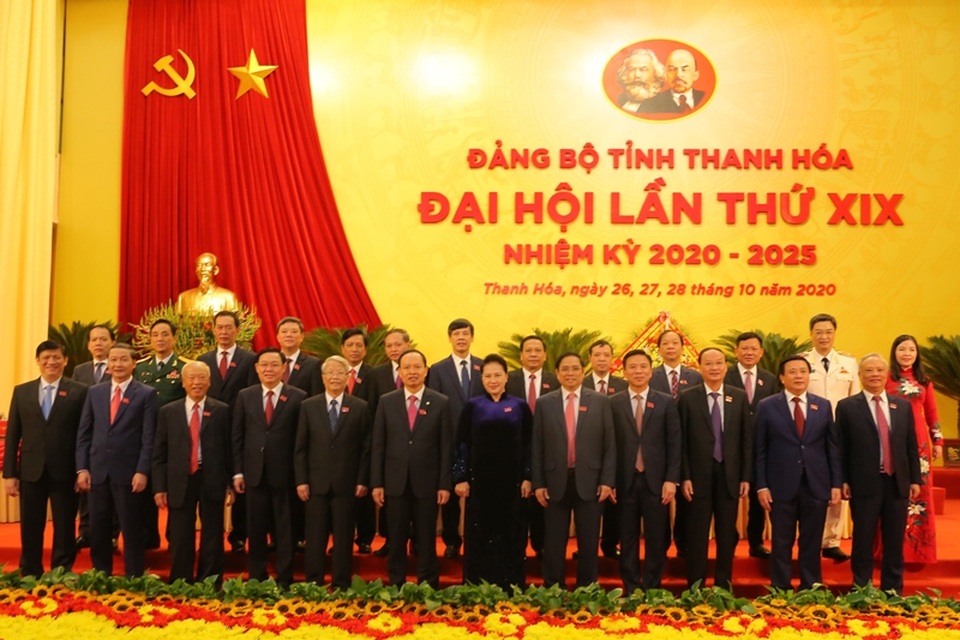 Chủ tịch Quốc hội: Xây dựng Thanh Hóa sớm trở thành cực tăng trưởng mới - 3 Chủ tịch Quốc hội: Xây dựng Thanh Hóa sớm trở thành cực tăng trưởng mới - 3