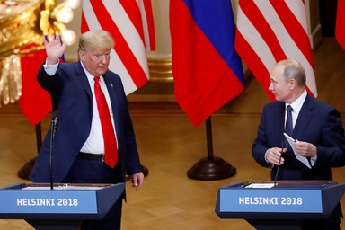 Tổng thống Trump hoãn gặp lần hai với ông Putin giữa “tâm bão” chỉ trích