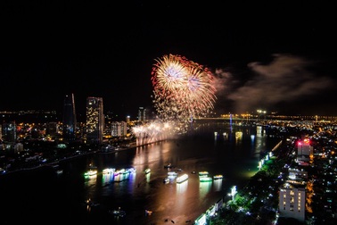 “Lão làng” Ý vô địch pháo hoa quốc tế Đà Nẵng 2017
