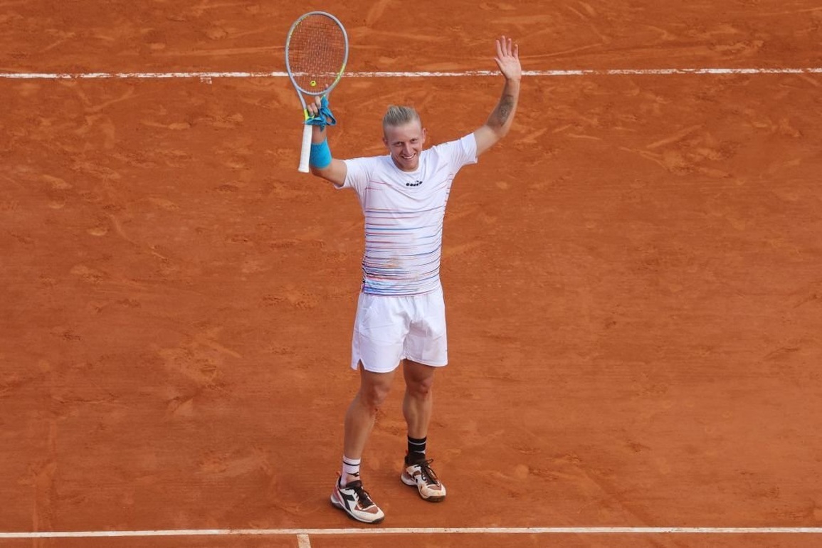 Djokovic thua sốc trước tay vợt hạng 46 ATP tại Monte Carlo - 3 Djokovic thua sốc trước tay vợt hạng 46 ATP tại Monte Carlo - 3