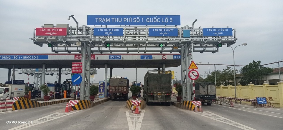 Bắt đầu thu phí tự động không dừng trên quốc lộ 5 từ ngày mai - 1 Bắt đầu thu phí tự động không dừng trên quốc lộ 5 từ ngày mai - 1