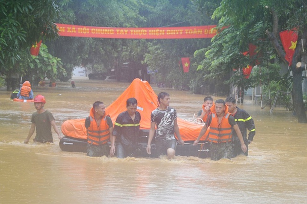 Hà Nội mưa giông, Bắc Bộ đề phòng sạt lở và ngập lụt - 1 Hà Nội mưa giông, Bắc Bộ đề phòng sạt lở và ngập lụt - 1