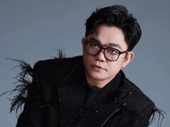 Nhạc sĩ Đông Thiên Đức ký độc quyền một ca khúc cho hai ca sĩ gây tranh cãi