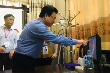 Trước giờ G thi tốt nghiệp THPT: Đã phát hiện thiết bị gian lận tinh vi