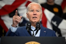 Ông Biden: Mỹ xem xét cởi trói cho vũ khí tầm xa ở Ukraine