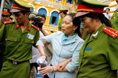 Tòa tối cáo hủy toàn bộ bản án sơ thẩm