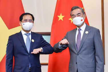 Bộ trưởng Ngoại giao Việt Nam - Trung Quốc trao đổi về vấn đề Biển Đông