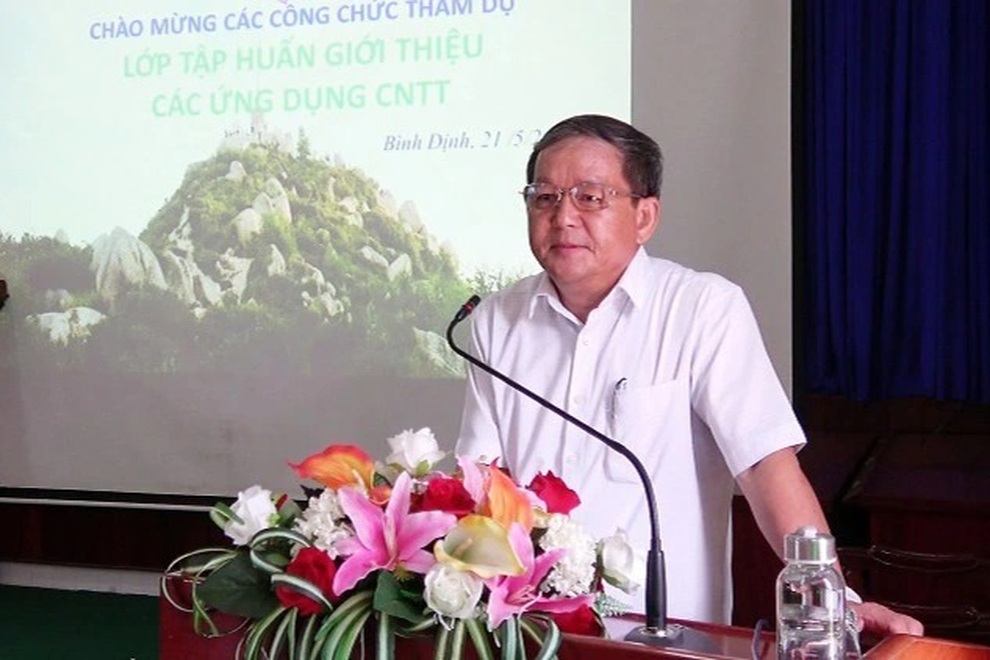 Phó trưởng Cục Thuế Bình Định đi đánh golf theo giấy mời khảo sát du lịch? - 1 Phó trưởng Cục Thuế Bình Định đi đánh golf theo giấy mời khảo sát du lịch? - 1