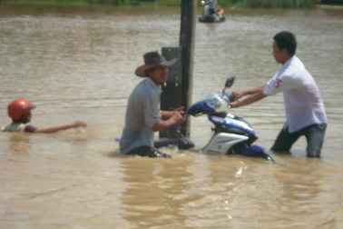 Lũ cuốn mất tích một người dân Phú Yên