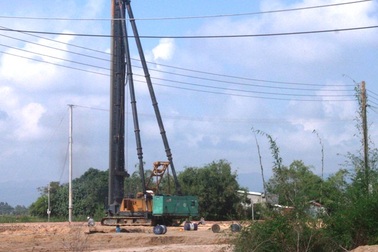 Dân kêu cứu vì thi công quốc lộ làm nứt nhà