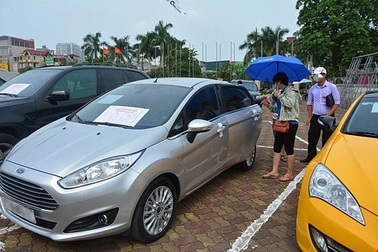 Mua bán xe từ 2020 mà chưa sang tên đổi chủ, có vi phạm pháp luật không?