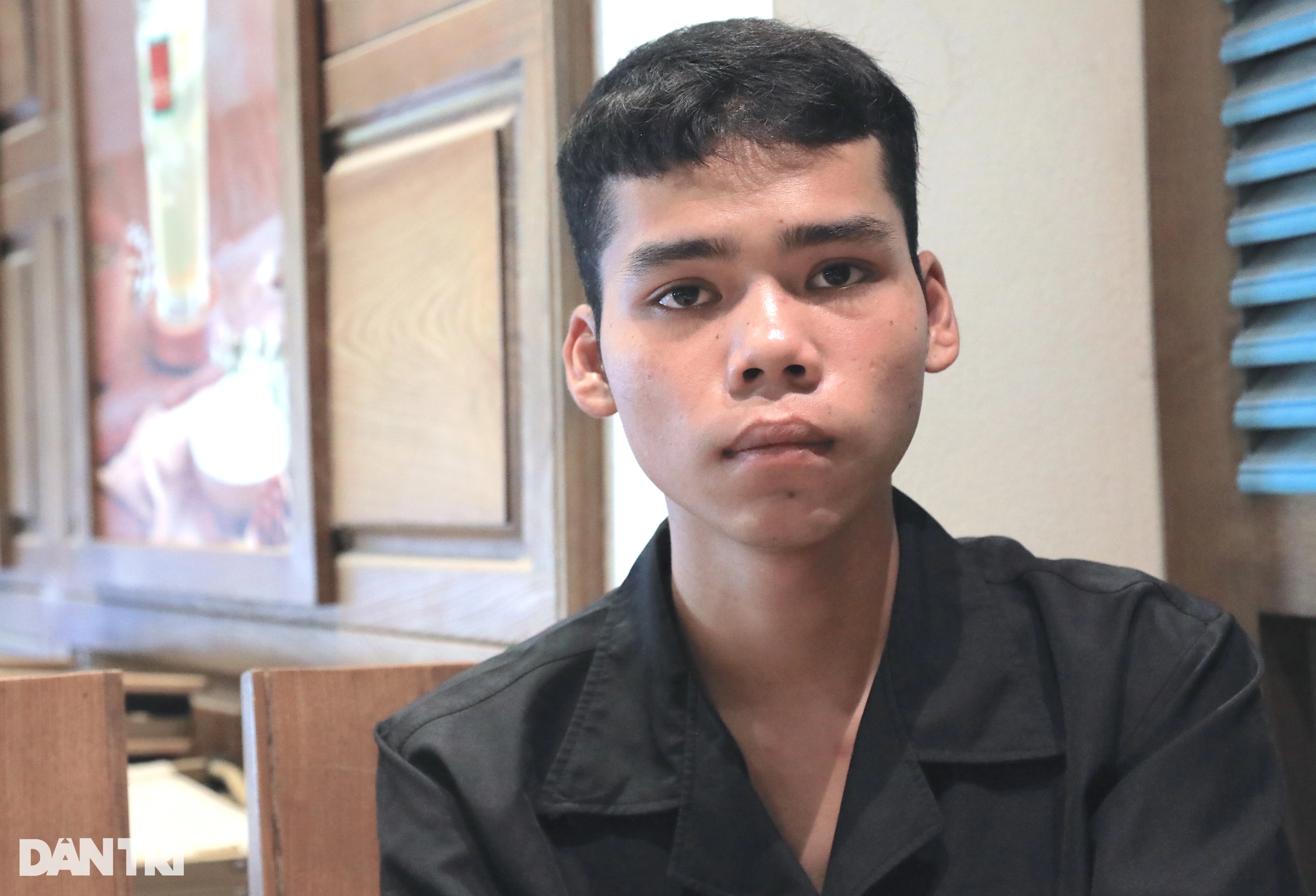 Gặp lại người hùng cầm búa đập tường cứu người gây sốt ở Hà Nội - 2 Gặp lại người hùng cầm búa đập tường cứu người gây sốt ở Hà Nội - 2